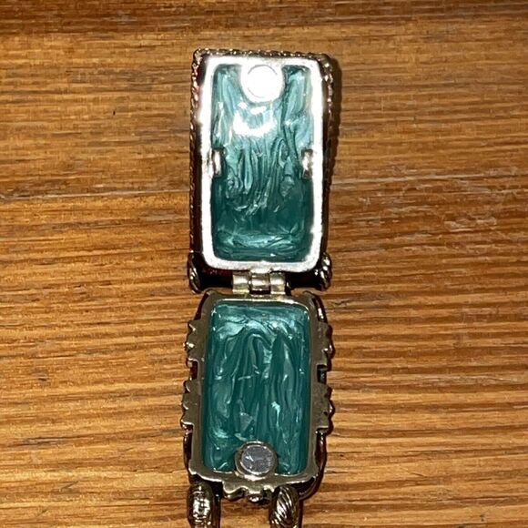 Monet Enamel Christmas Trinket Box Santa's Sleigh Metal 2009 Holiday Collectible - Picture 3 of 10